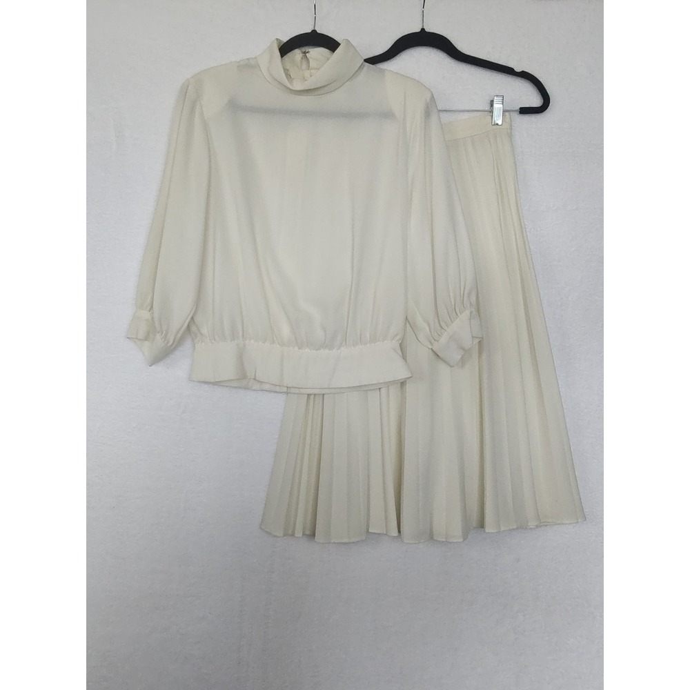 Vintage JG Hook Cream Pleated Skirt Set‎ Blouse & Midi Skirt Made in USA Size 10